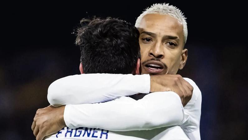 Matheus Pereira valoriza empate do Cruzeiro e admite que entraram dormindo
