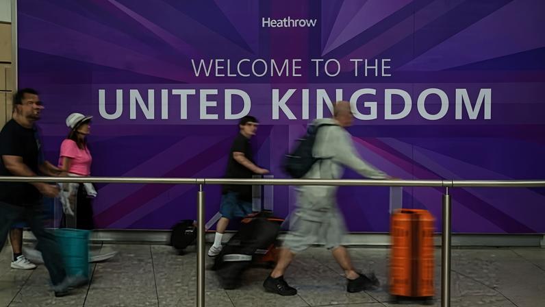 Migração líquida para o Reino Unido cai quase 50% após promessa do Labour