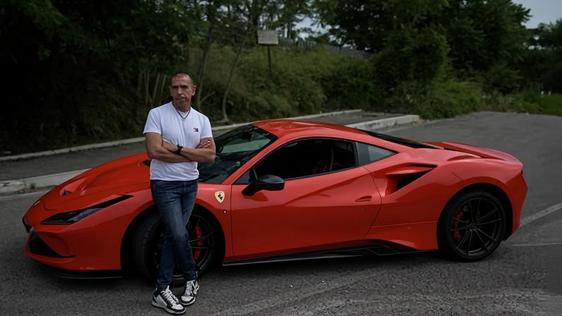 Modelo elétrico da Ferrari surpreende clube de proprietários