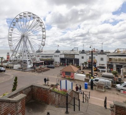 Clacton-on-Sea, de Farage, tem pior deserto de árvores da Inglaterra