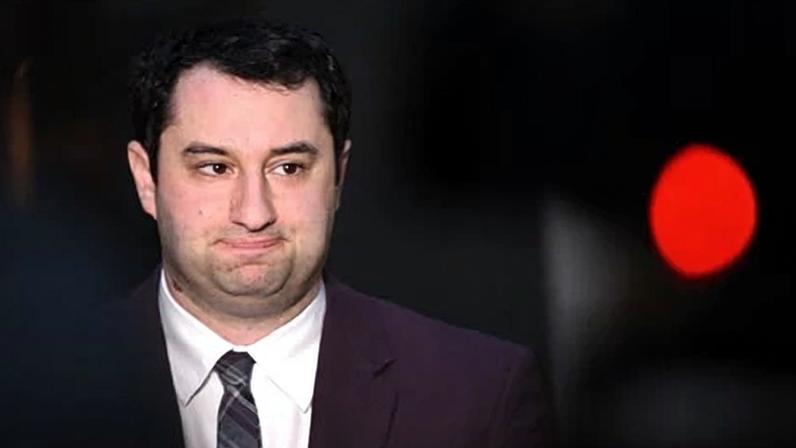 Candidato agride e menino é jogado em lixeira, diz comissão de antisemitismo