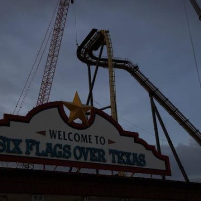 Queda de energia na Six Flags transforma montanha-russa em degraus