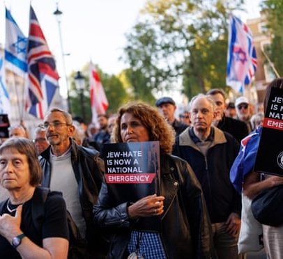 Promotores aceleram casos de crimes de ódio na Inglaterra e no País de Gales
