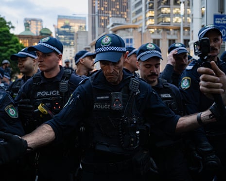 Polícia de NSW abandona acusações contra manifestantes ligados a Isaac Herzog