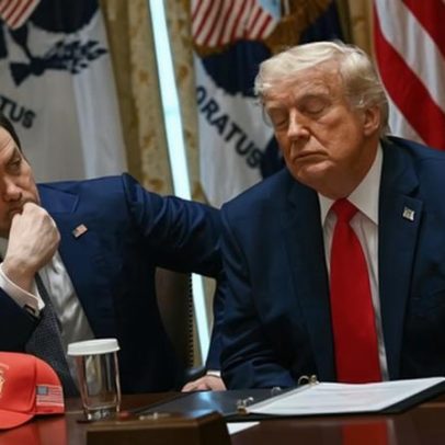 Trump ameaça Oman, aliado dos EUA, por postura no Estreito de Hormuz