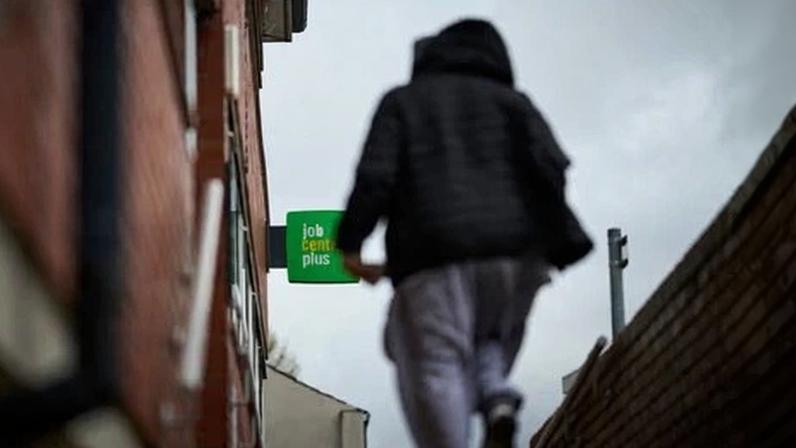 Escolas são caminho para o desemprego de muitos, diz ex-assessor do Labour
