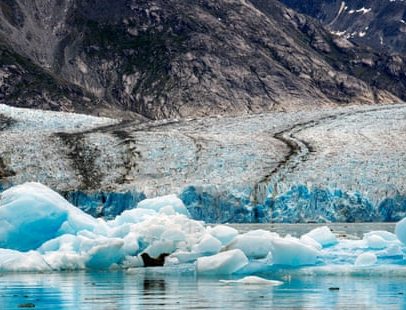 Mega-tsunami de 2025 no Alasca aponta risco para cruzeiros com recuo de geleiras