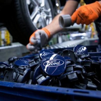 Ford utiliza IA para reduzir perdas em carros elétricos