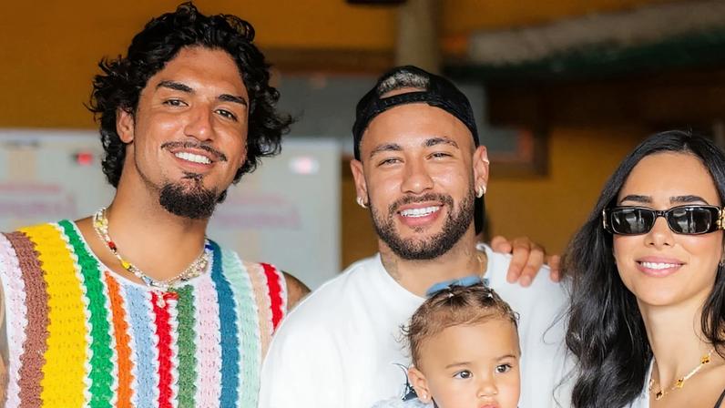 Bailarina, namorada de Gabriel Medina, comenta suposta briga com Neymar