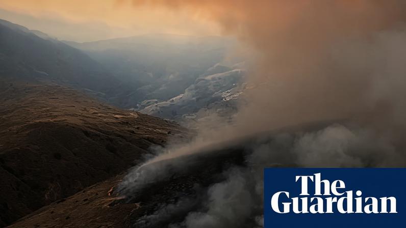 Incêndio em ilha na Califórnia ligado a sinal de socorro atinge 10 mil acres