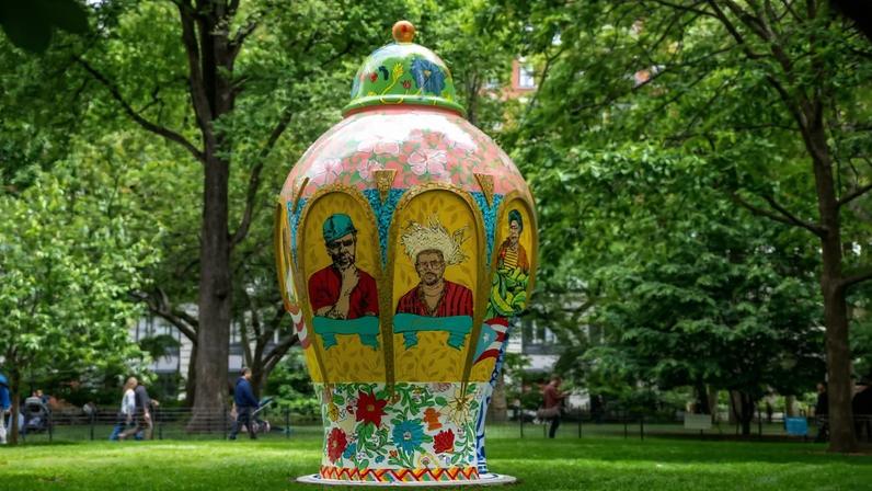 Installation view of Roberto Lugo’s *Capicú de Cariño (I Heard It Both Ways)* in *Alfarero del Barrio (Village Potter)* at Madison Square Park, 2026