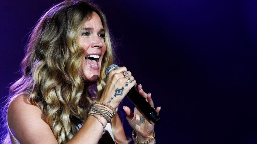 Florianópolis paga R$ 2,7 milhões por show de soul antivacina