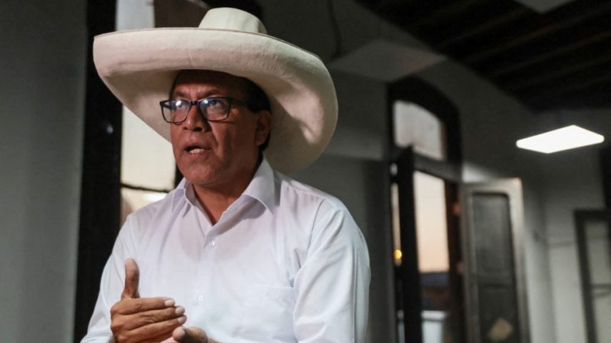 Roberto Sánchez avança ao segundo turno contra Keiko Fujimori no Peru
