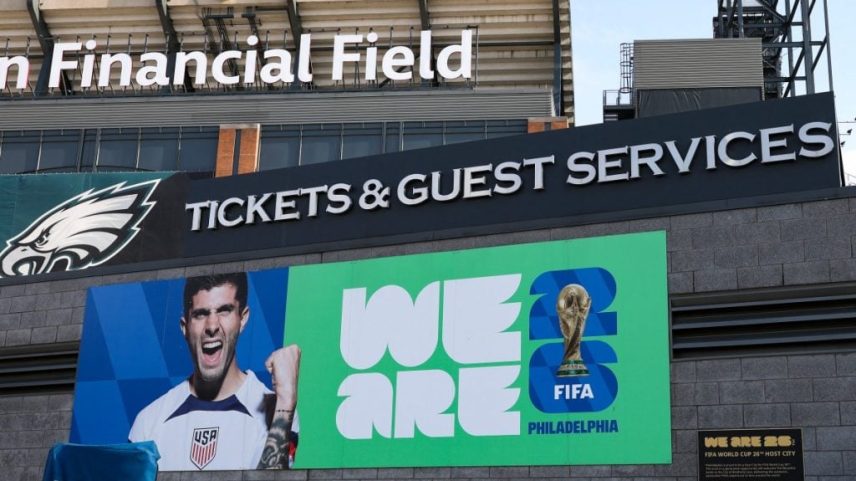 A um mês da Copa do Mundo, país vive expectativa, medo e tensão