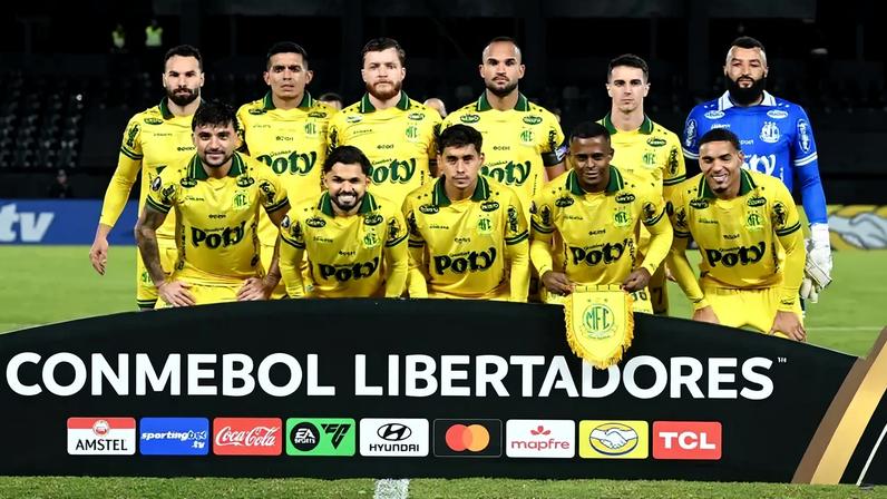 Lateral do Mirassol celebra classificação histórica na Libertadores