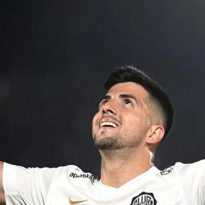Vasco sofre virada para o Olimpia e perde chance de classificação