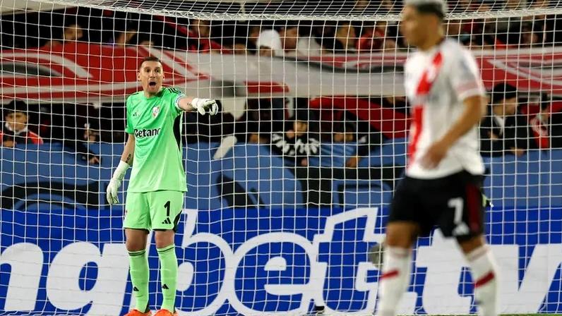 Franco Armani, um dos líderes do elenco do River Plate, que está na final do Campeonato Argentino (Foto: Alejandro PAGNI/AFP)