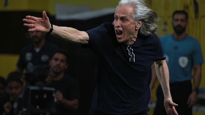 Torcedores do Palmeiras mandam recado a Jorge Jesus após fala 'Aceito'