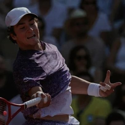 João Fonseca vence a estreia em Roland Garros