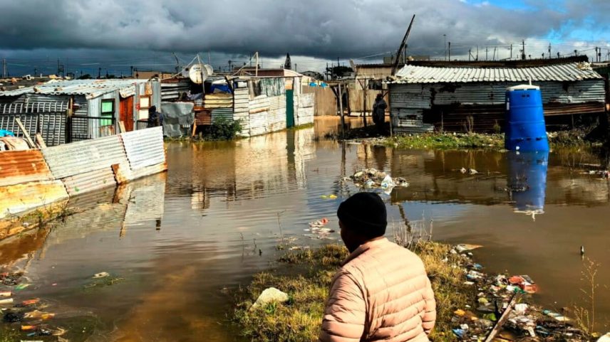 África do Sul declara desastre natural após enchentes deixam ao menos 10 mortos