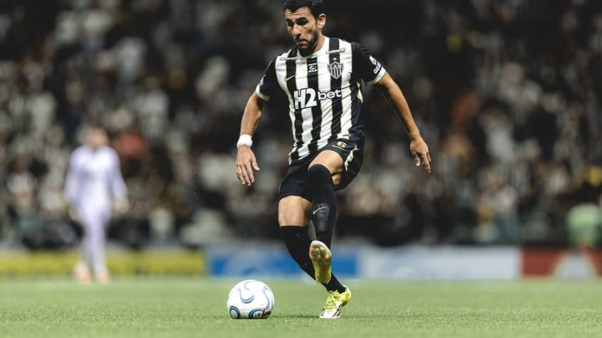 Alonso pelo Atlético contra o Puerto Cabello (Foto: Pedro Souza / Atlético)