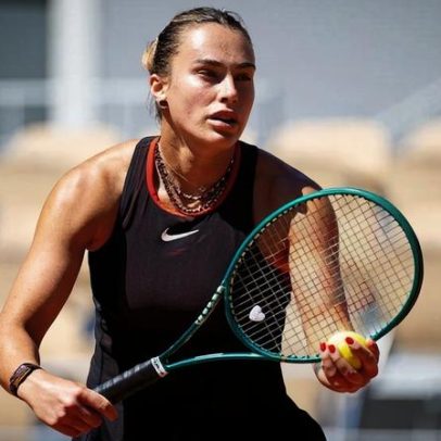 Sabalenka supera início difícil e avança em sets diretos