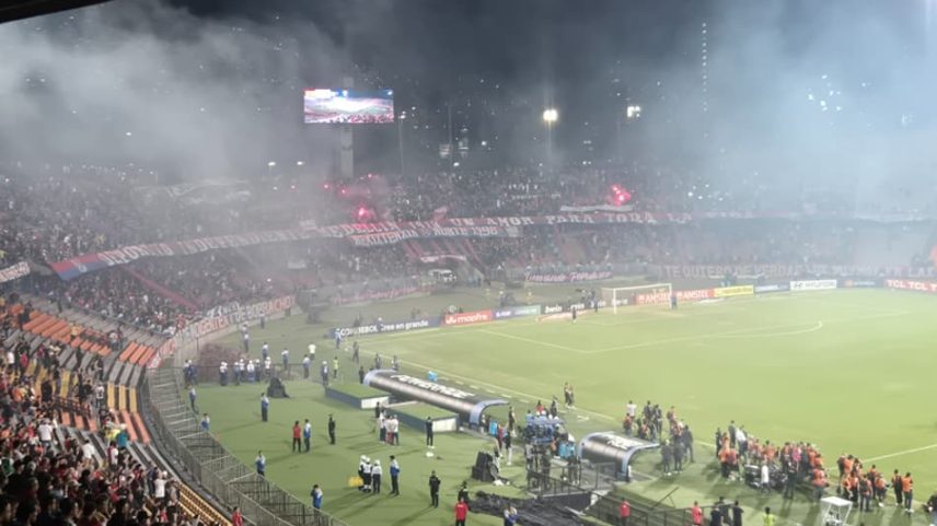 Estádio de Independiente Medellín x Flamengo pela Libertadores (Foto: Reprodução)