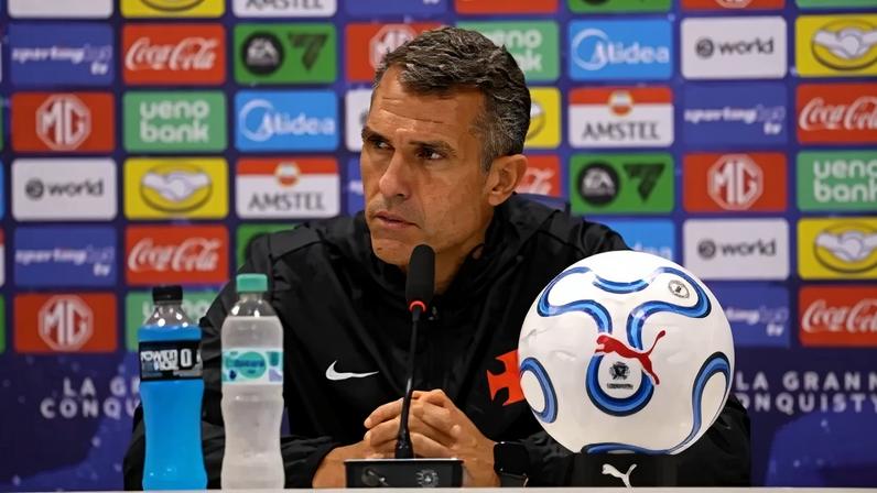 Bruno Lazaroni critica arbitragem após derrota do Vasco