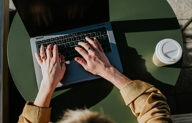 Notebook com SSD ou HDD: qual oferece mais produtividade?