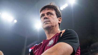 Fernando Diniz durante classificação do Corinthians na Copa do Brasil