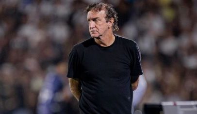 Cuca cobra transparência após episódio entre Neymar e Robinho Jr.