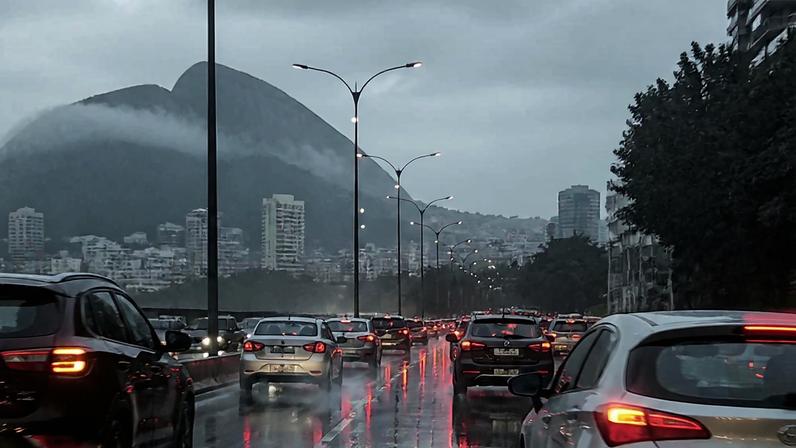 Semana termina com retorno da chuva no Rio de Janeiro