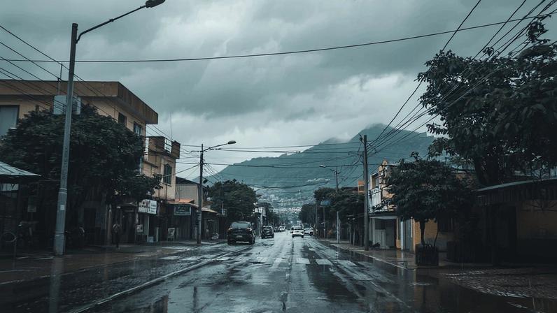 Norte do Brasil continua com chuva forte, temporais e tempo abafado.
