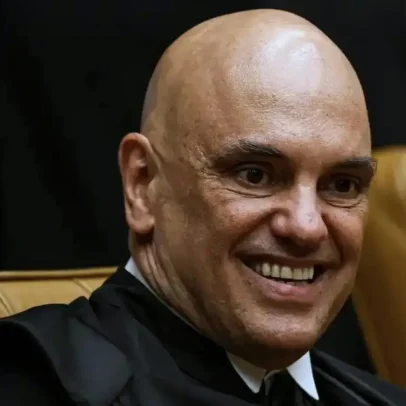 Moraes suspende aplicação da lei da dosimetria