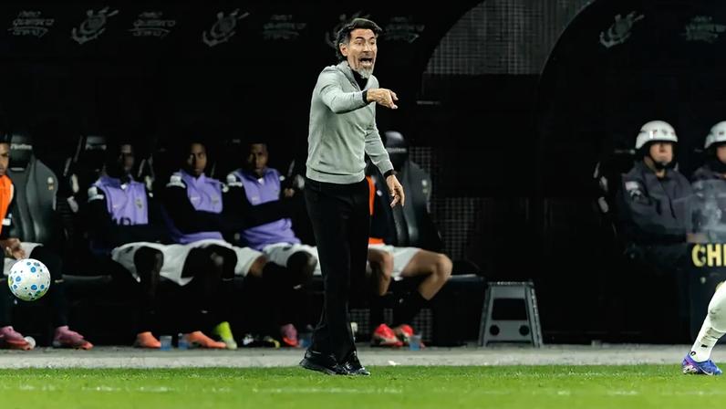 Domínguez em Corinthians x Atlético (Foto: Pedro Souza / Atlético)