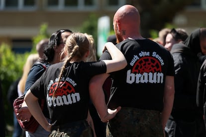 Alemanha realiza operações em 12 estados contra jovens neonazis