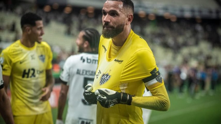 Éverson destaca responsabilidade de defender o Atlético diante do Ceará