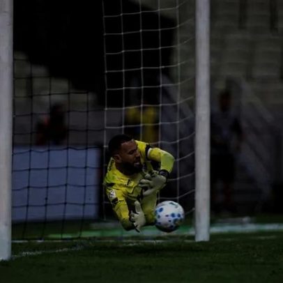 Éverson atinge marca inédita pelo Atlético e supera ídolo antecessor