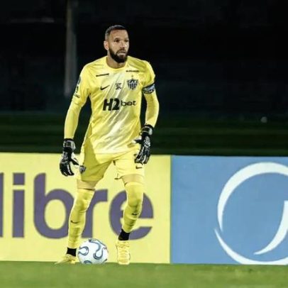 Éverson lamenta empate e analisa situação do Atlético na Sul-Americana