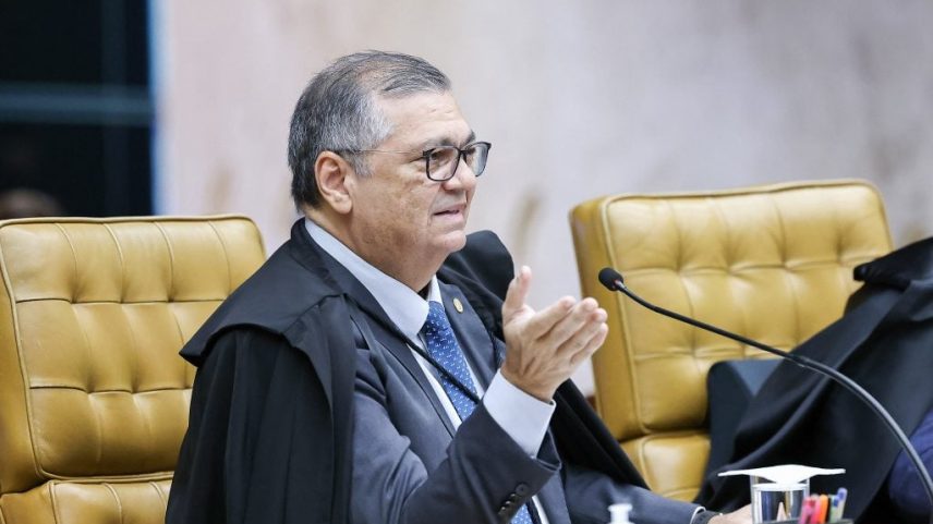 Dino determina que CVM fique com 70% da taxa de fiscalização