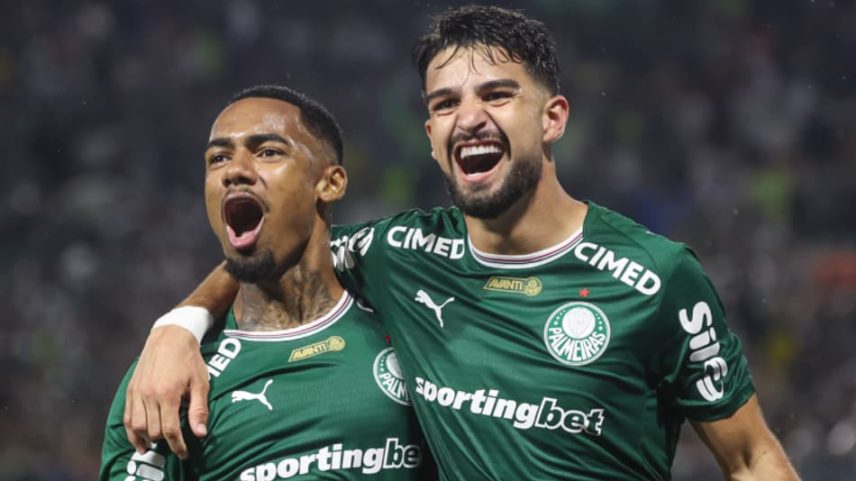 Allan (à esquerda) ao lado de Flaco López (Foto: Fabio Menotti/Palmeiras)