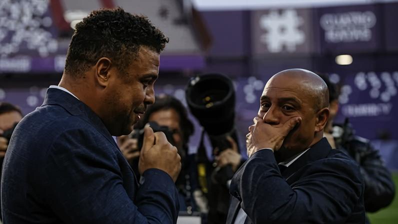 Ronaldo e Roberto Carlos