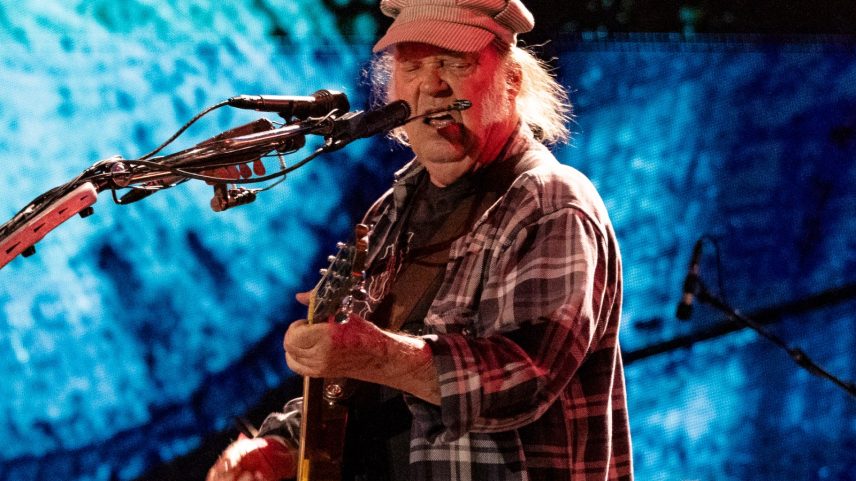 Chrome Hearts encerra processo contra Neil Young por nome da banda