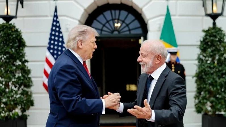 Getty Images O clima que o Presidente Donald Trump recebeu Lula foi visto como amigável para o mercado.