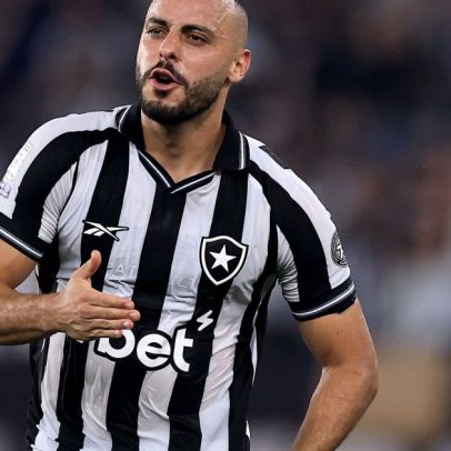 Botafogo vence Corinthians em casa com hat-trick de Arthur Cabral