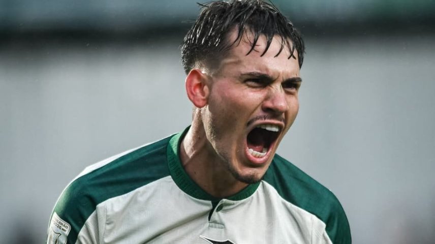 Lavega abre o placar para o Coritiba diante do Internacional. (Foto: JP Pacheco/Coritiba)