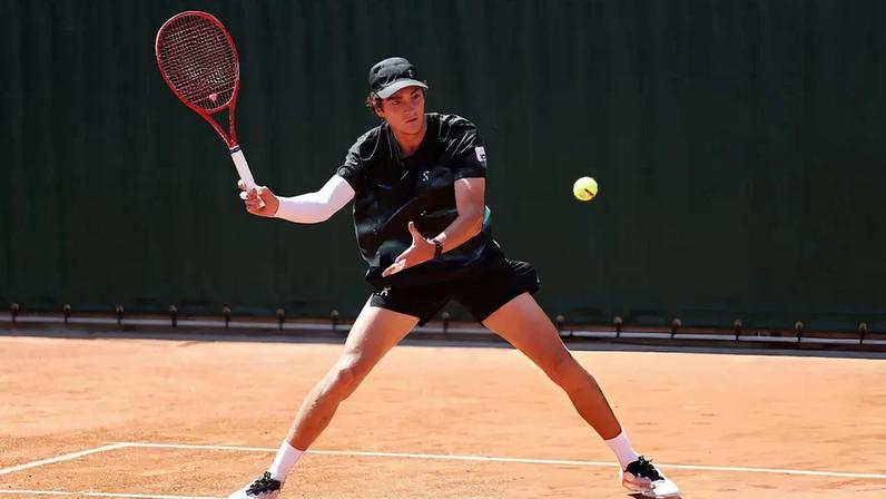 João Fonseca disputa a segunda rodada de Roland Garros; horário e onde assistir