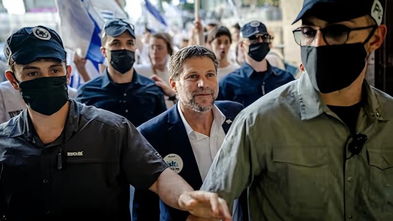 Smotrich afirma ter ordem de prisão da Corte Penal Internacional