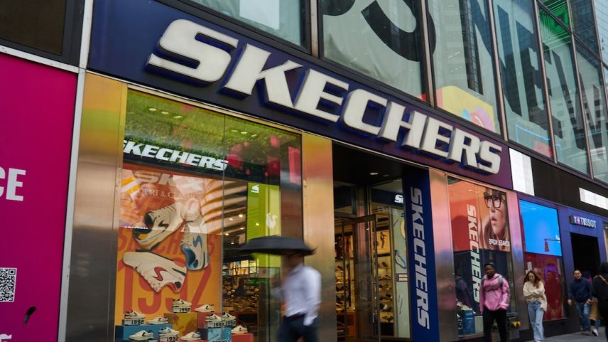 Skechers eleva proposta após hedge funds contestarem venda para a 3G