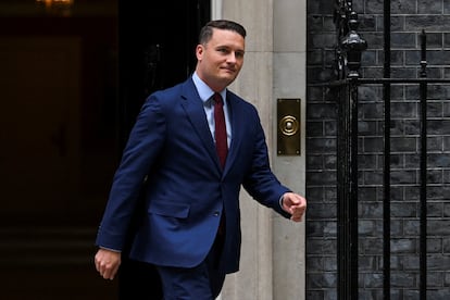 El secretario de Sanidad británico, Wes Streeting, salía este miércoles de Downing Street, en Londres.